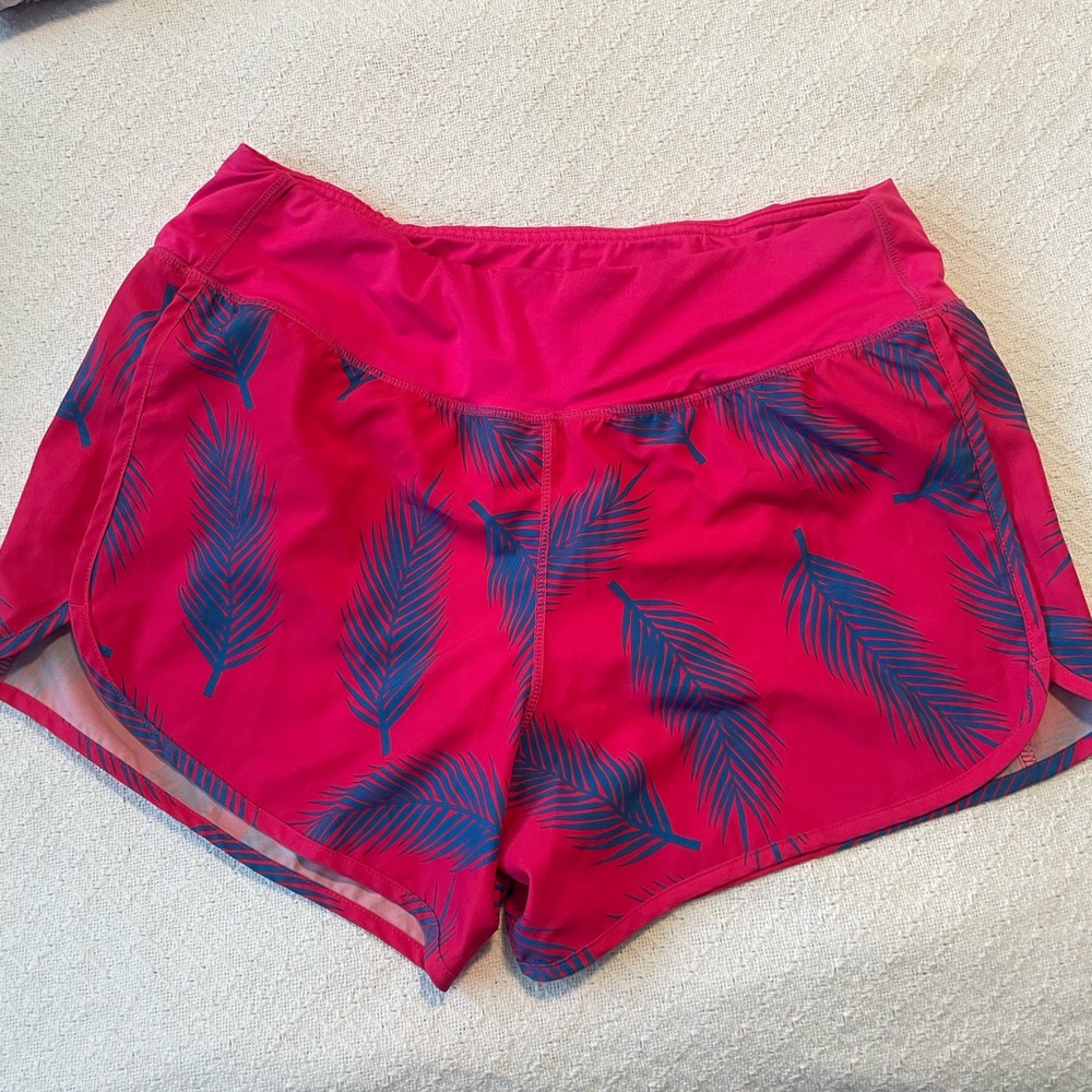 Treign running shorts
